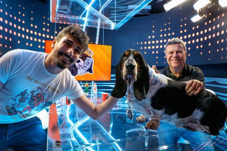 Alessandro, o cachorro Anselmo e To Jos 