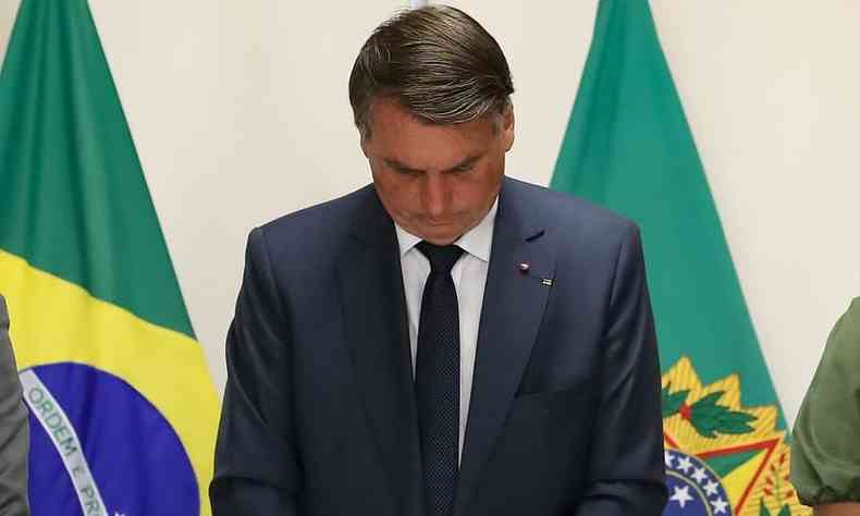 Bolsonaro est cada vez mais isolado