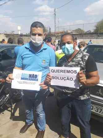 Protesto em frente a Copasa