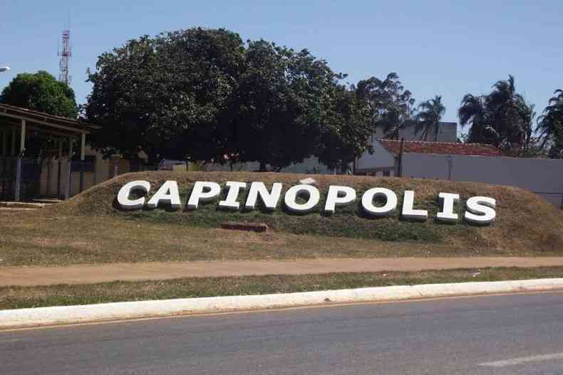 Imagem de letreiro de Capinópolis