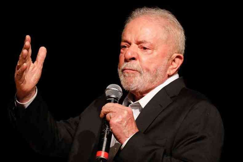 Lula em reunio com polticos de diversos partidos depois da eleio