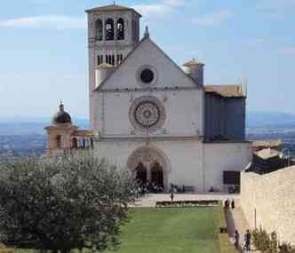 Igreja de So Damio, em Assis, na Itlia, foi reconstruda por So Francisco(foto: Bruno Furtado/Superesportes)