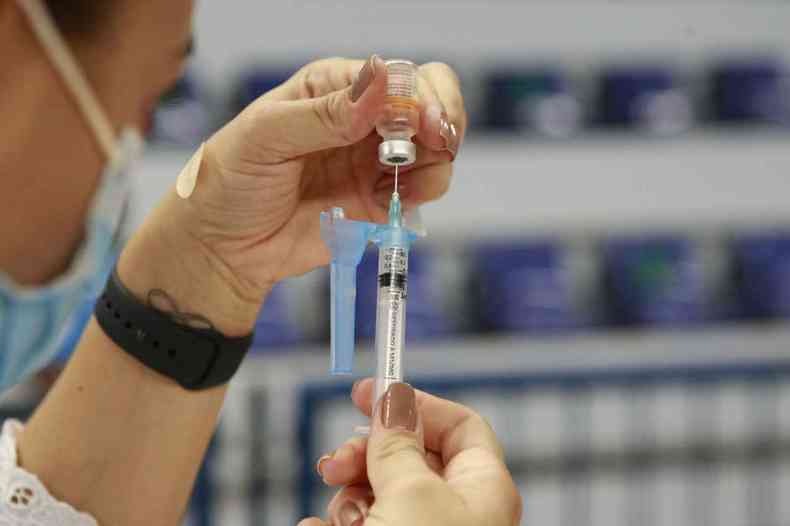 Idosos so os que mais faltaram s convocaes de imunizao, segundo a prefeitura(foto: Prefeitura de Uberlndia/Divulgao)