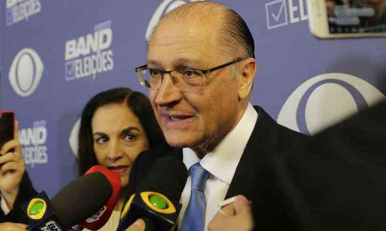 Candidato  presidncia pelo PSDB, Alckmin disse no considerar momento propcio para medida(foto: Kelly Fuzaro/Band)