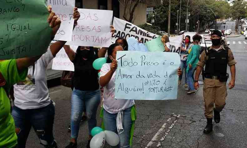 Protesto foi acompanhado pela Polícia Militar (PM) na tarde desta quarta-feira (foto: Juarez Rodrigues/EM/DA Press)