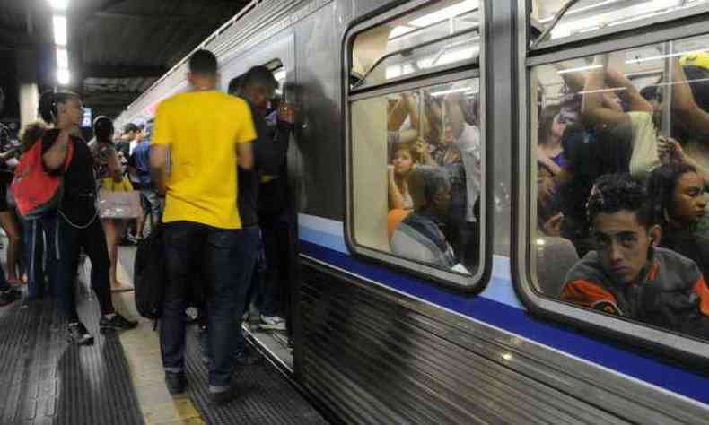 Metrovirios trabalharo em escala mnima(foto: Marcos Vieira/EM/D.A Press)
