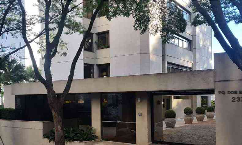 Apartamento do senador Acio Neves em Belo Horizonte, onde a Polcia Federal cumpriu mandado de busca e apreenso na manh desta tera-feira (11)(foto: Paulo Filgueiras/EM/D.A Press)