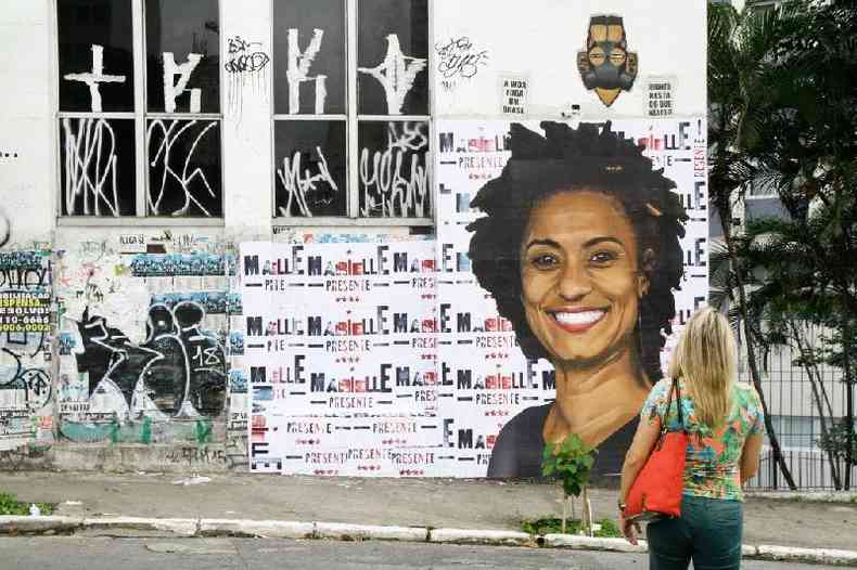 mural com a face de Marielle Franco