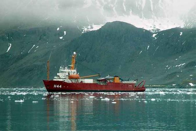 Navio Ary Rongel, na Antártica, tem todos os instrumentos necessários para garantir a segurança e o acesso da tripulação a informações(foto: Divulgação/Marinha do Brasil) Navio Ary Rongel, na Antártica, tem todos os instrumentos necessários para garantir a segurança e o acesso da tripulação a informações(foto: Divulgação/Marinha do Brasil)