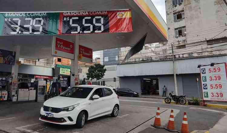 Imagem de um posto de gasolina em Belo Horizonte