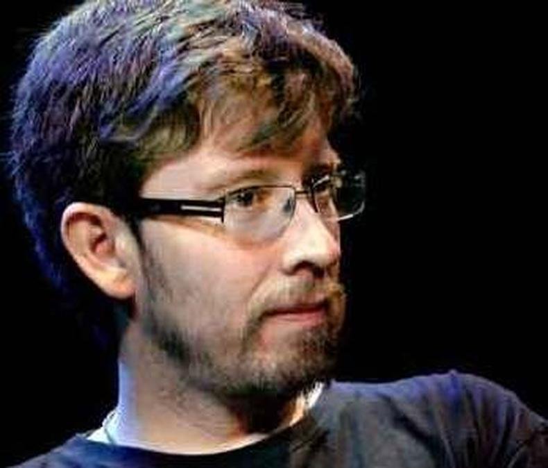 O dramaturgo Felipe Vidal criou documentário cênico inspirado em canções da banda Legião Urbana (foto: Camilla Coutinho/divulgação) O dramaturgo Felipe Vidal criou documentário cênico inspirado em canções da banda Legião Urbana (foto: Camilla Coutinho/divulgação)