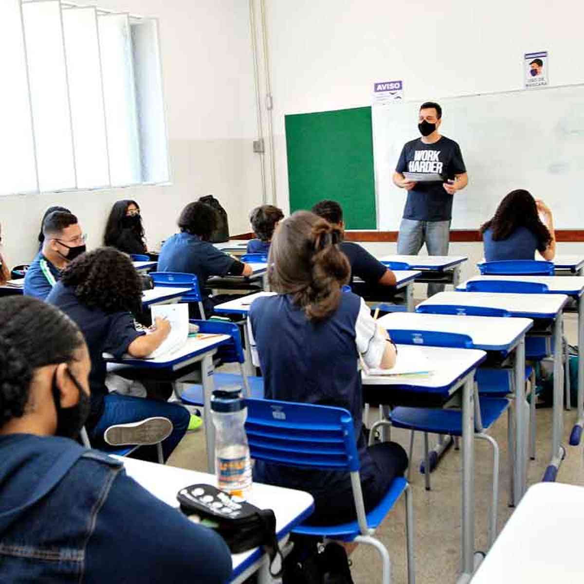 Atividade inverte a sala de aula na formação de professores de