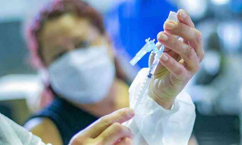 Imunizao em Arax chega  faixa dos 20 anos, com a imunizao de pessoas com 29 nesta quarta (18/8)(foto: Prefeitura de Arax/Divulgao )