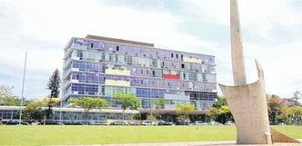 Pr�dio da reitoria: tr�s chapas disputam o comando da maior institui��o de ensino superior do estado (foto: Beto Novaes/EM/D.A Press %u2013 7/10/10)