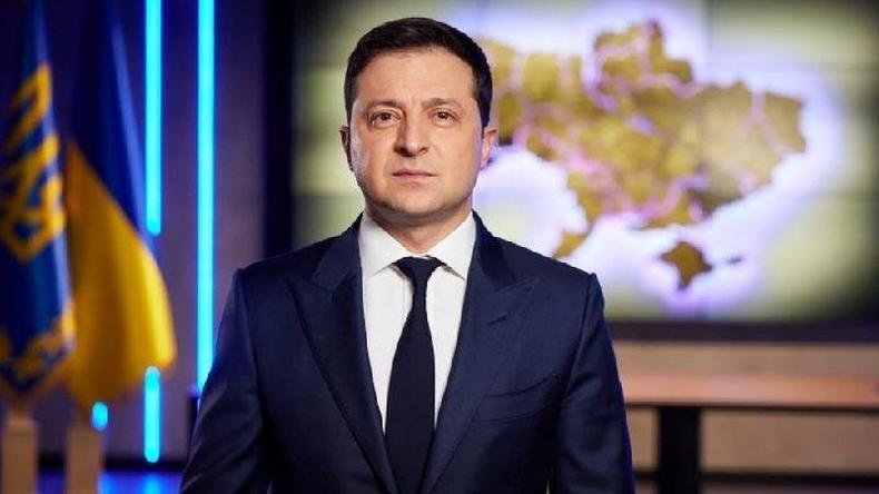 O presidente ucraniano judeu, Volodymyr Zelensky, questionou argumento de Putin: 'como posso ser nazista?'(foto: Reuters) Volodymyr Zelensky