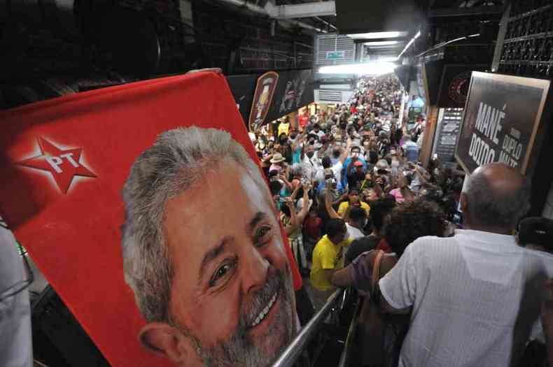 Manifestao pr-Lula no Mercado Central