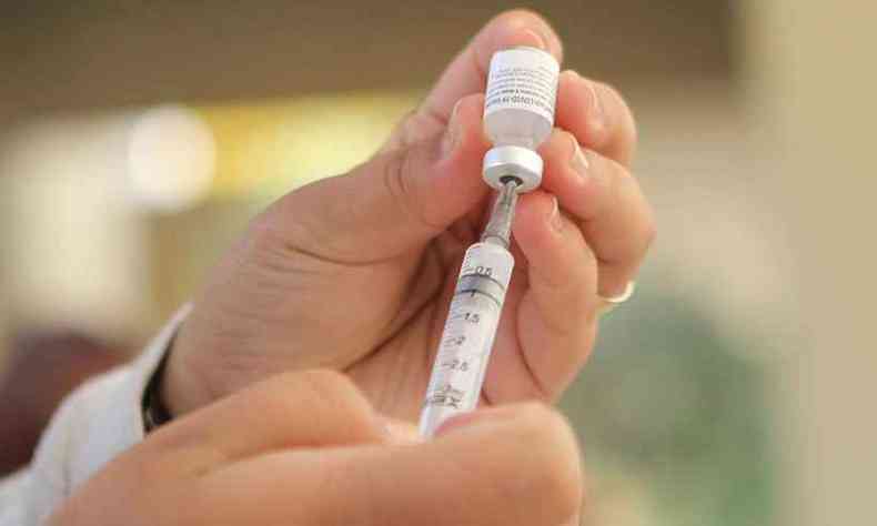 Vacinao contra a COVID-19 em BH continua lenta(foto: Edsio Ferreira/EM/D.A Press)