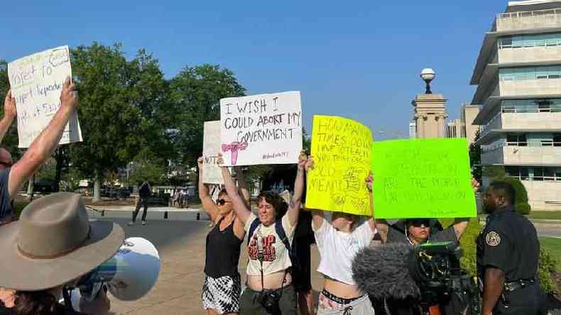 Manifestantes pr-aborto se reuniram no Arkansas