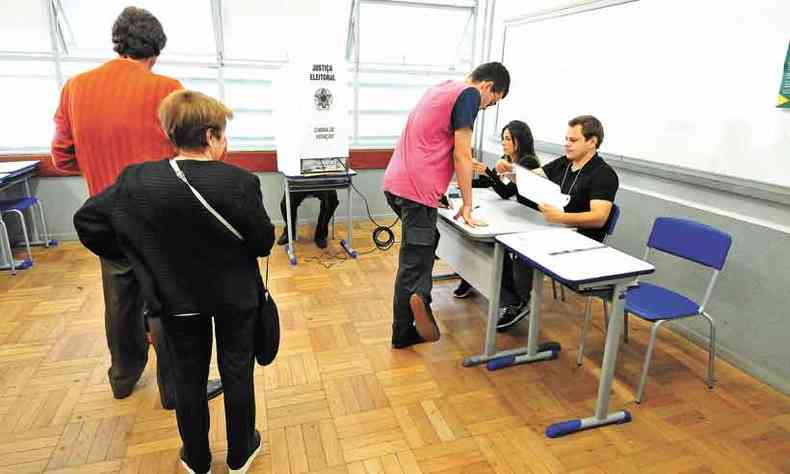Eleitores se preparam para votar no pleito de 2018(foto: Gladyston Rodrigues/EM/D.A Press. - 7/110/118)
