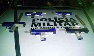 Suspeito disse que submetralhadoras seriam vendidas por R$ 10 mil(foto: Polcia Militar/Divulgao)