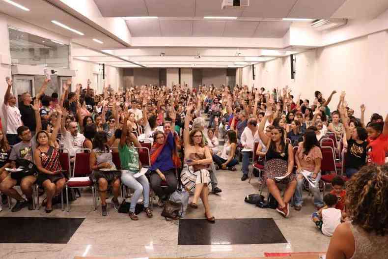 Professores de BH estão em greve desde o último dia 27(foto: Divulgação/Sind-Rede)