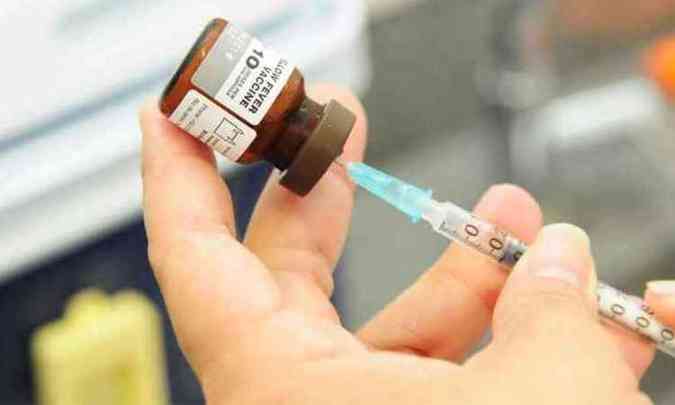 Vacina contra a febre amarela estar disponvel em 36 centros de sade da capital (foto: Gladyston Rodrigues/EM/DA Press)