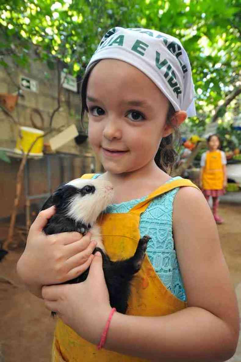  Mariana Penido, de 5 anos: %u201CGosto de animais porque eles so bonzinhos e posso fazer carinho%u201D(foto: Fotos: Juarez Rodrigues/EM/D.A Press )