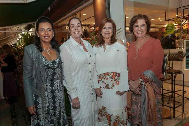 As empresárias Isabel Gamboa Gangl, Andrea Bernardes, Silvéria Castanheira e Dea Malard As empresárias Isabel Gamboa Gangl, Andrea Bernardes, Silvéria Castanheira e Dea Malard