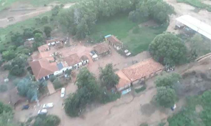 Conflito deixou seis pessoas feridas na última quinta-feira(foto: Reprodução/WhatsApp) Conflito deixou seis pessoas feridas na última quinta-feira(foto: Reprodução/WhatsApp)