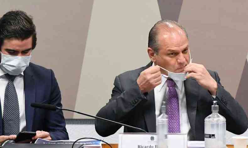 Ricardo Barros (direita) em depoimento  CPI da COVID nesta quinta-feira(foto: Jefferson Rudy/Senado)