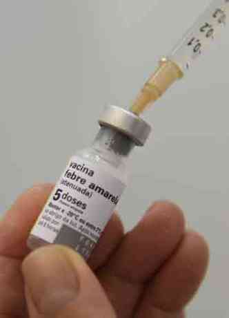 Dose de vacina contra a febre amarela