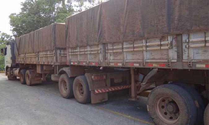 Nas rodovias federais, a restrição vale para estradas de pista simples(foto: Policia Federal/Divulgação ) Nas rodovias federais, a restrição vale para estradas de pista simples(foto: Policia Federal/Divulgação )