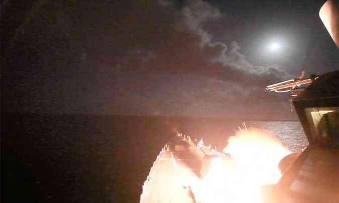 Marinha americana divulgou imagens do ataque contra a Sria(foto: Marinha americana)