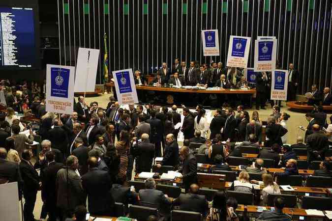 Plenrio da Cmara dos Deputados durante votao da reforma trabalhista(foto: Antonio Cruz/Agncia Brasil)