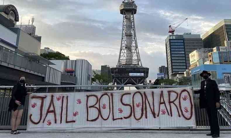 Faixa 'Jail Bolsonaro' (cadeia Bolsonaro) no Japo, onde esto sendo realizados os Jogos Olmpicos(foto: Reproduo/Twitter)
