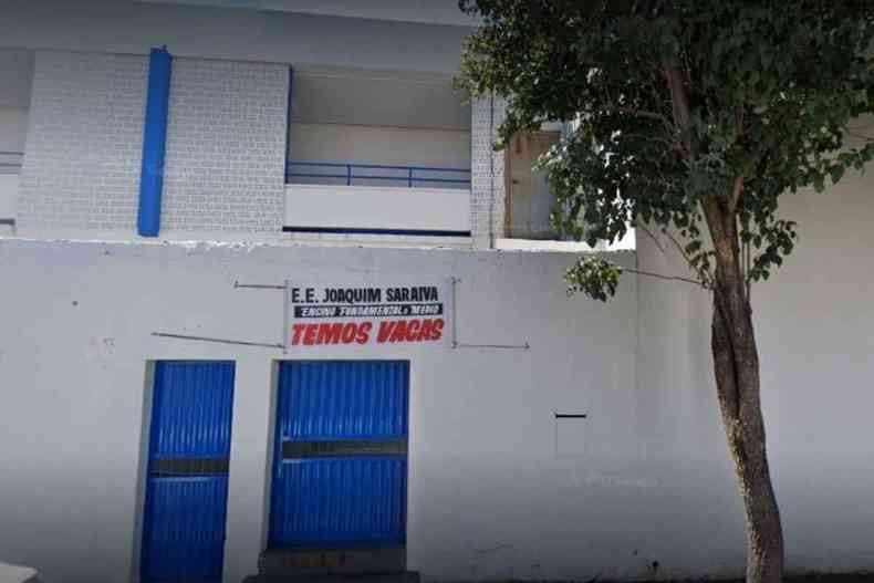 Imagem da fachada da Escola Estadual Joaquim Saraiva