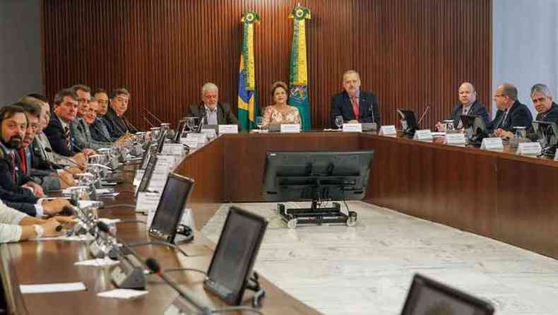 Presidente Dilma Rousseff durante audincia com a direo da Confederao Nacional dos Municpios, no Palcio do Planalto Foto: Roberto Stuckert Filho/PR(foto: Roberto Stuckert Filho/PR)