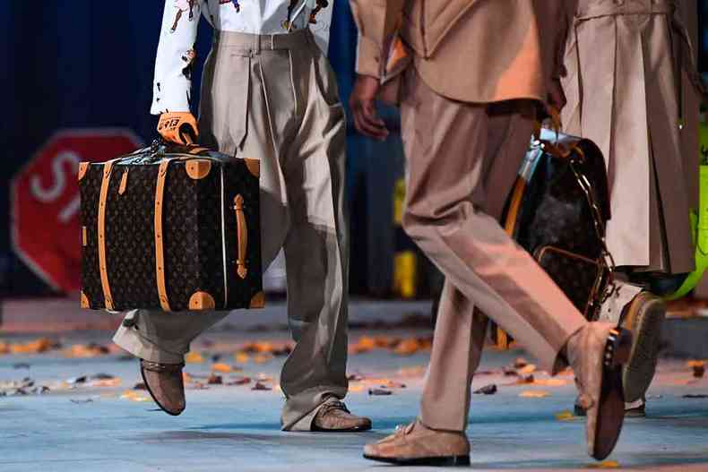 Desfile da Louis Vuitton: companhias de luxo comearam a investir com fora no modelo de negcio sustentvel (foto: Anne-Christine POUJOULAT/AFP )