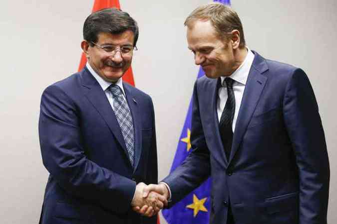 Primeiro-ministro da Turquia, Ahmed Davutoglu, participou de reunio no Conselho Europeu nesta quinta-feira(foto: Olivier Hoslet/POOL/AFP)