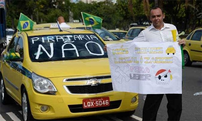 Cidade tem sido alvo de constantes protestos de taxistas contra o aplicativo de caronas pagas(foto: Vanderlei Almeida / AFP PHOTO - 24/07/2015) Cidade tem sido alvo de constantes protestos de taxistas contra o aplicativo de caronas pagas(foto: Vanderlei Almeida / AFP PHOTO - 24/07/2015)