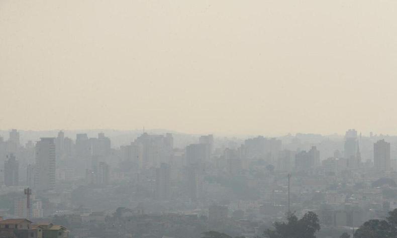 Segundo os meteorologistas, a estimativa é que o calor se mantenha nos próximos dias(foto: Túlio Santos/EM/D.A press) Belo Horizonte