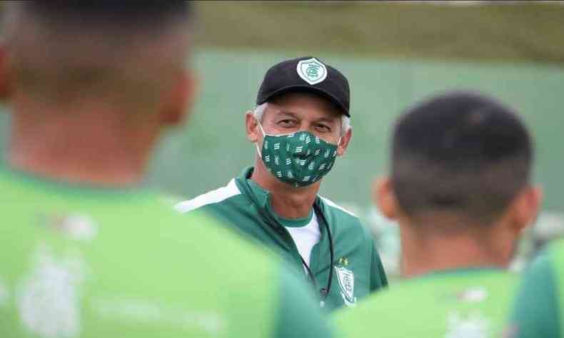 Tcnico Lisca, do Amrica, pediu  CBF que a Copa do Brasil fosse suspensa por causa da pandemia de COVID-19, mas no foi atendido