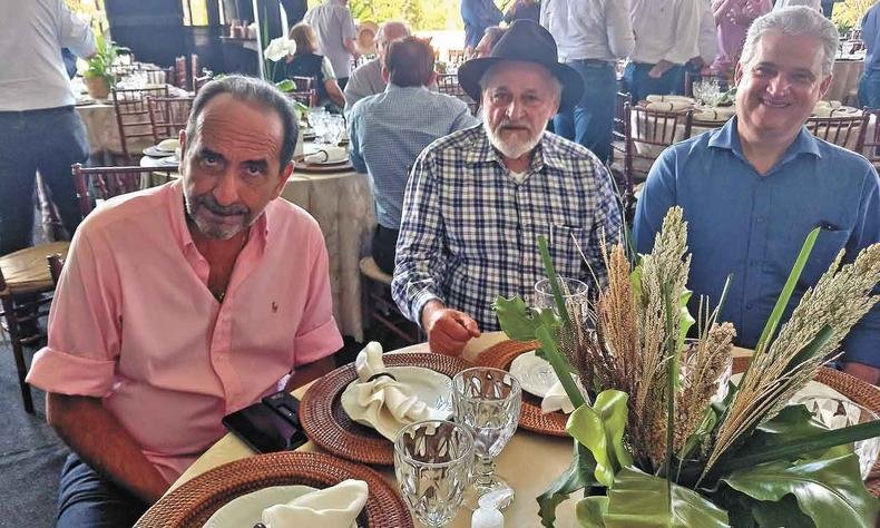 Kalil em Uberaba, ao lado de Sebasti�o Quint�o e Adalclever Lopes