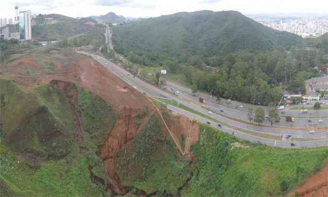 A regio abriga uma das principais nascentes que abastassem a capital e est localizada em uma das regies mais valorizadas da Regio Metropolitana(foto: Leandro Couri/EM/D.A Press )