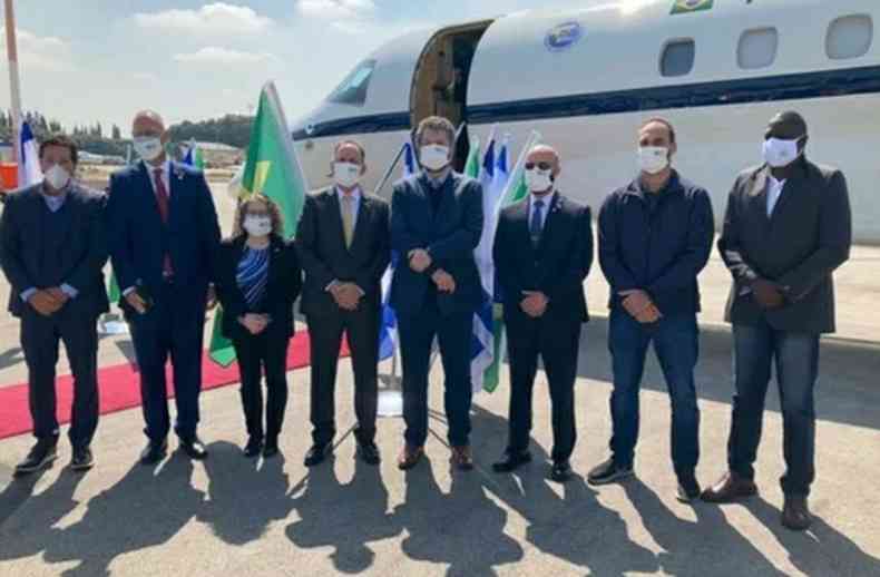 Ernesto Arajo, Eduardo Bolsonaro e demais membros da comitiva que foram a Israel conhecer spray nasal