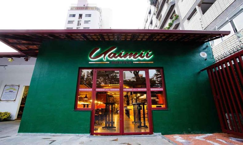 Fachada do pub uaimi