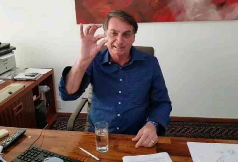 Bolsonaro receita cloroquina e diz que o culpado pelo desemprego  o STF(foto: Reproduo)