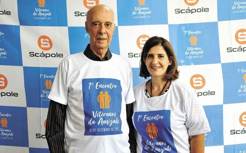 Jos� Lino Souza Barros e Patr�cia Avellar