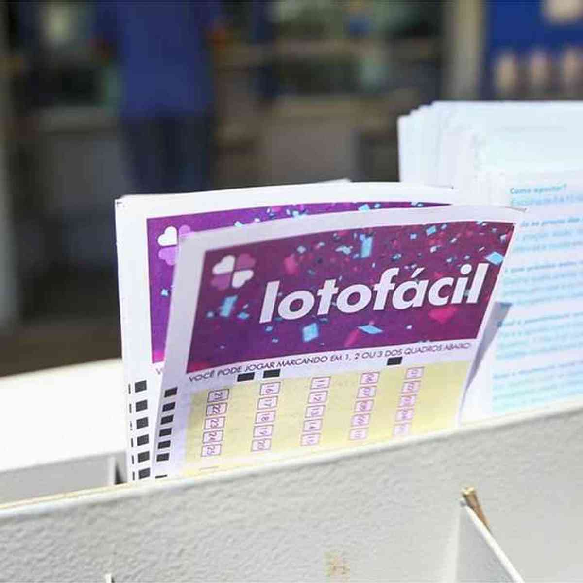 Lotofácil: apostador de BH acerta 15 números e ganha R$ 2 milhões -  Nacional - Estado de Minas