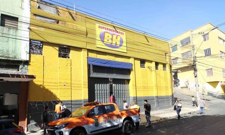 fachada do supermercado BH na Silviano Brando, Horto